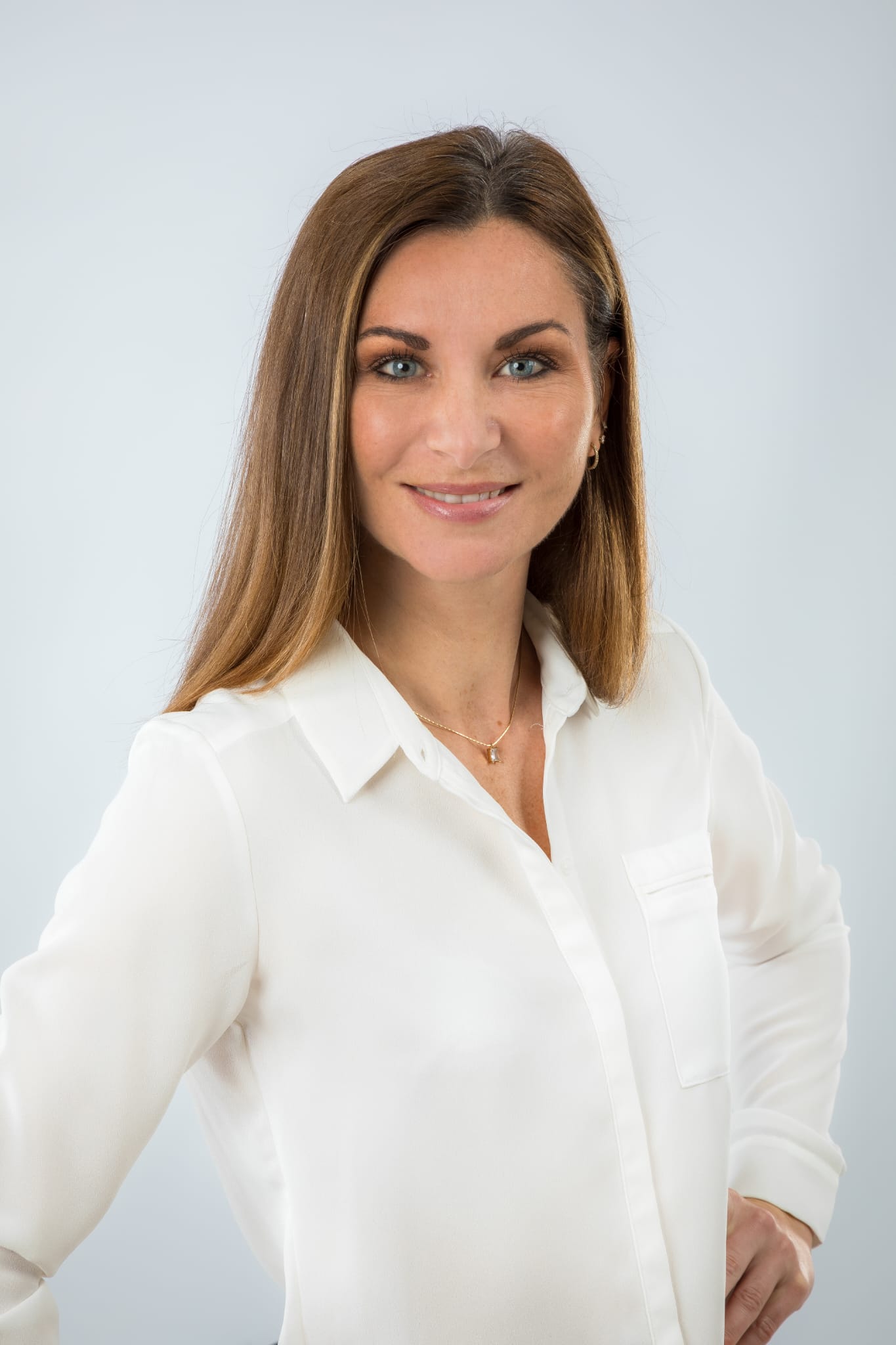 Dr. Caroline Kamhuber